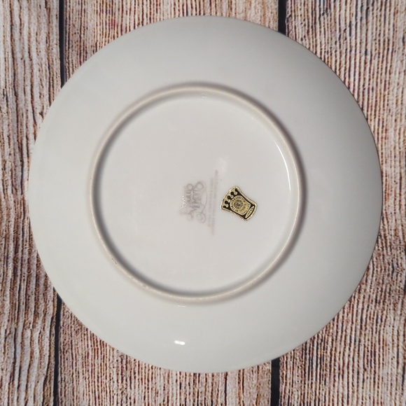 Precious Moments "BLESSED ARE THE MERCIFUL" Plate - Picture 2 of 2